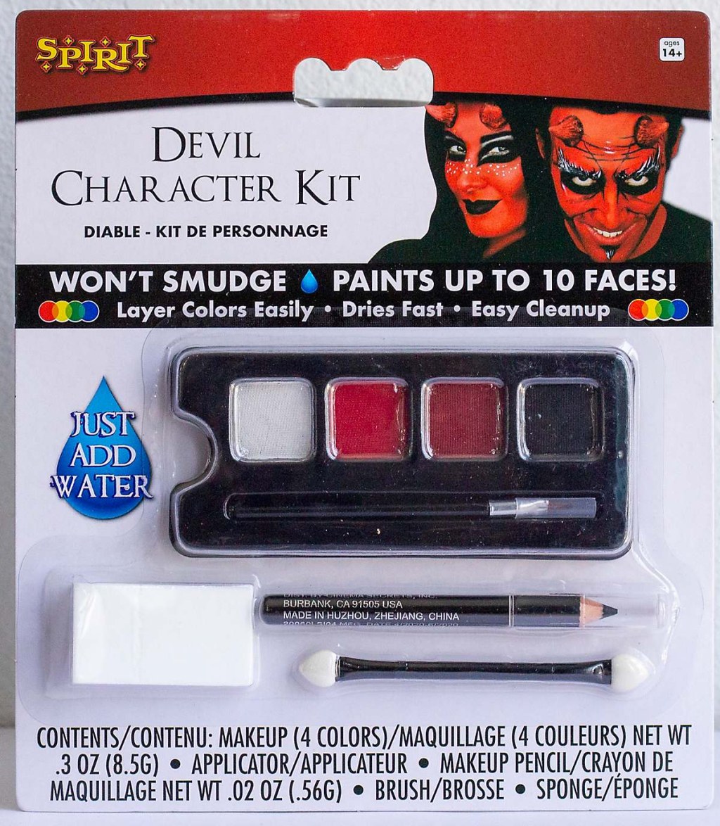Picture of: Easy Halloween Makeup Tips for Everyone – Spirit Halloween Blog