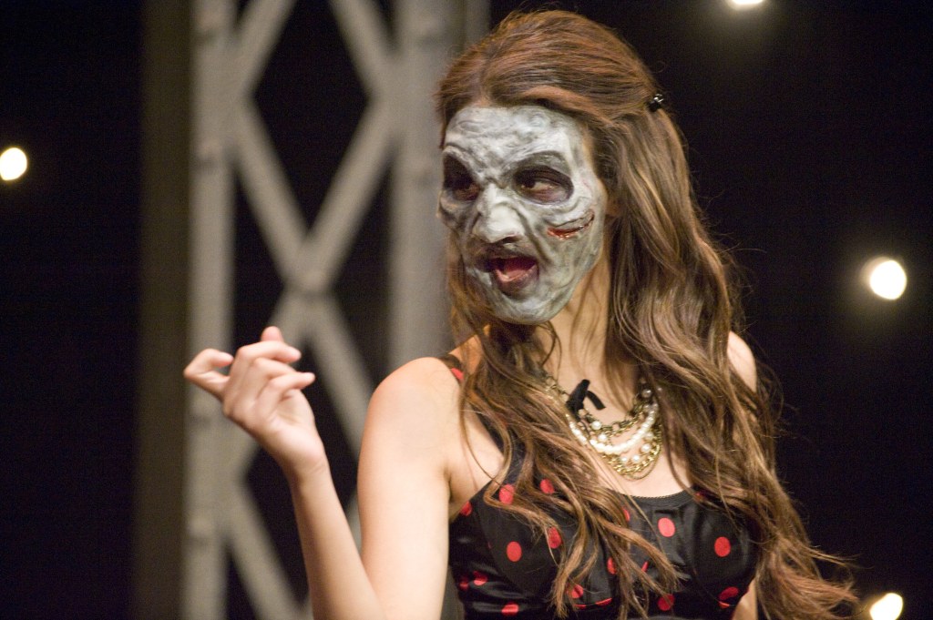 Picture of: Victorious” Tori the Zombie (TV Episode ) – IMDb